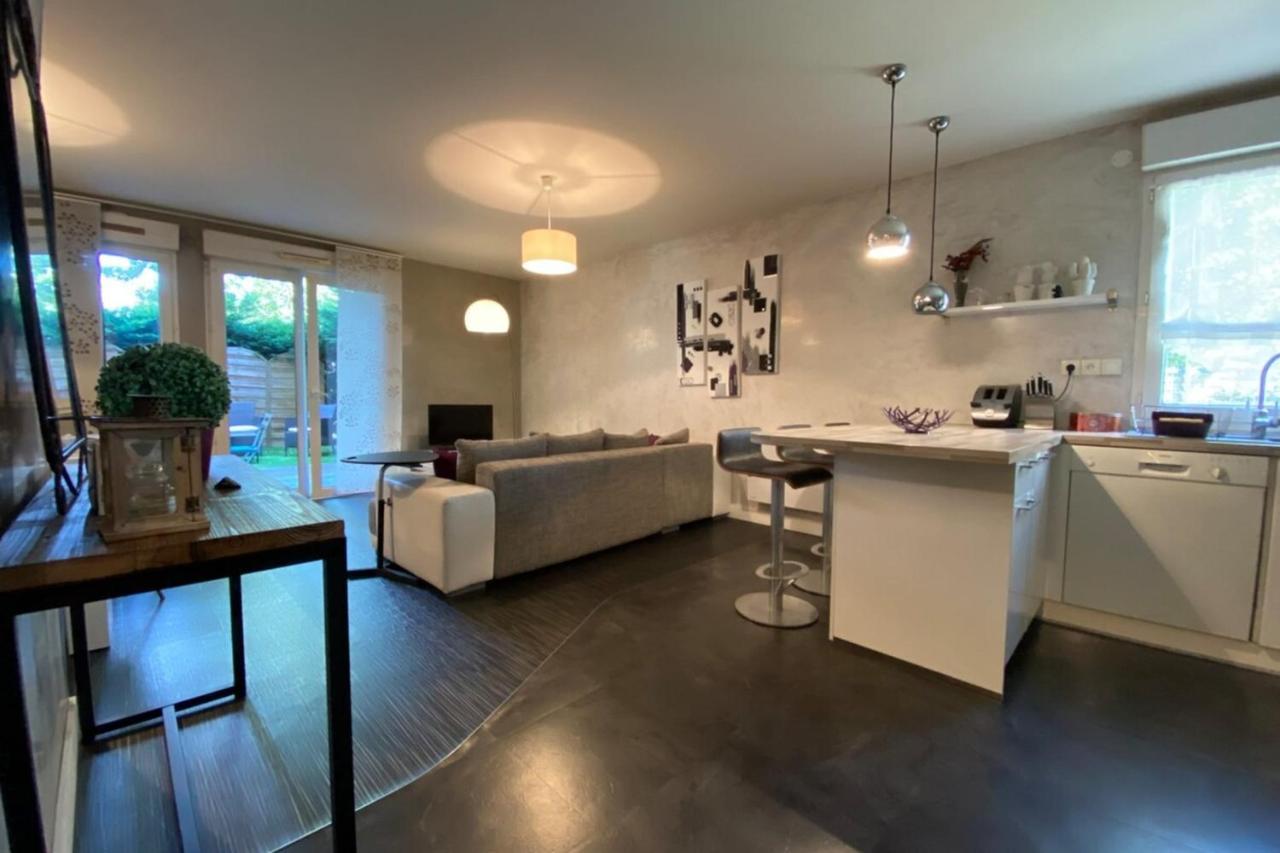 Bel Appartement Proche Tours Centre Bretonneau La Riche 外观 照片